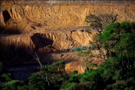 Leia mais sobre o artigo Mineração – Por João Rosa – Fechos em Fotos